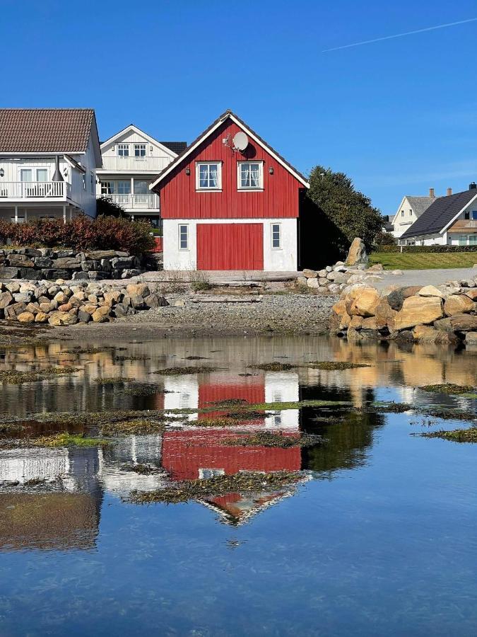 Waterfront Rorbu - By The Beach Bud Exterior foto